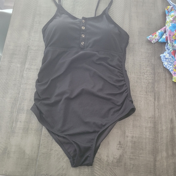 NWOT Swimsuit 1 piece ribbed with buttons Size Small - Picture 1 of 3